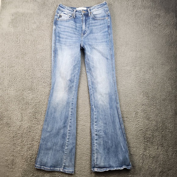 KanCan Denim - Women's High Rise Flare Leg Jeans Size 5/26 Light Wash Stretchy Blue Soft Denim